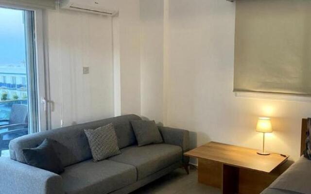 Sleek Flat With Shared Pool and Sea View in Iskele