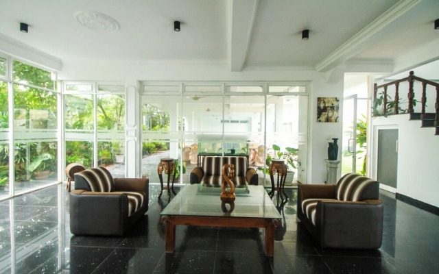 OYO 292 Lake Nest Bolgoda Resort