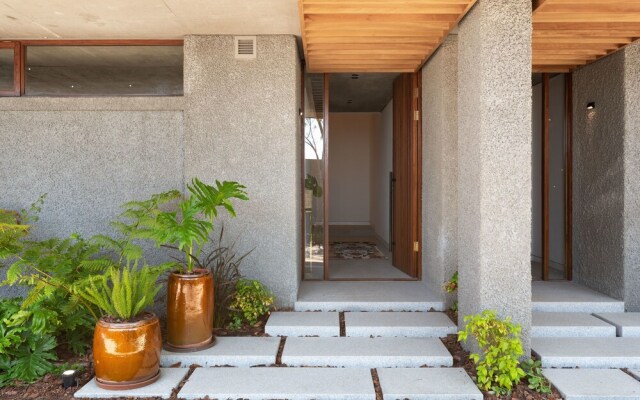 Upper Albert Road 43 Upstairs - Adults Only