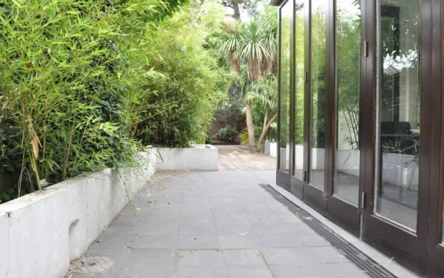 Stunning 3 Bedroom House in Clapham Manor