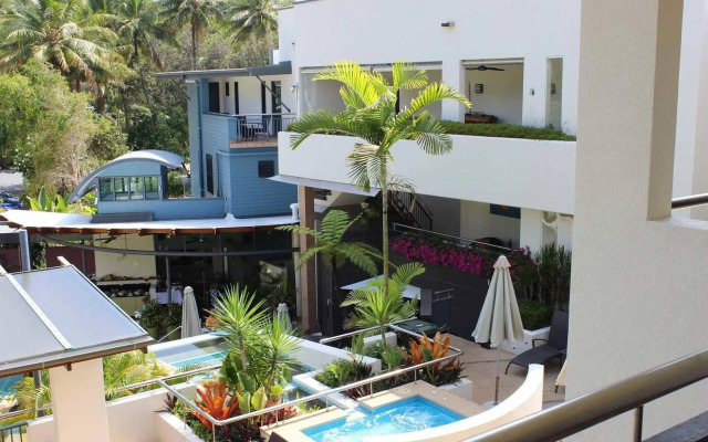 Seascape Holidays - Peninsula Apartments