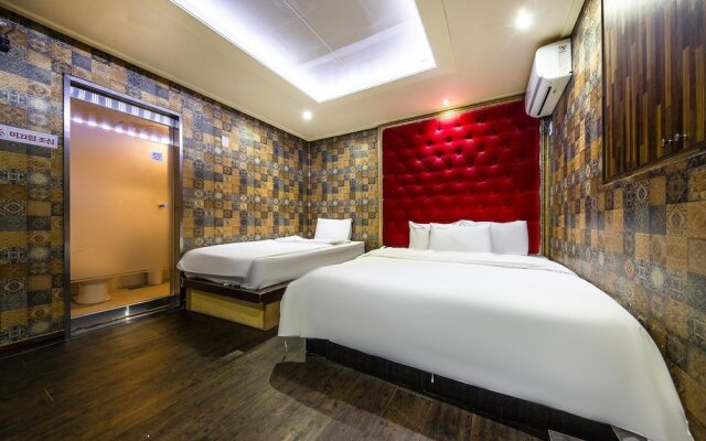 Yeongdeungpo The Moon Hotel
