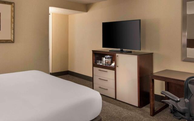 DoubleTree by Hilton Hotel Chicago - Schaumburg