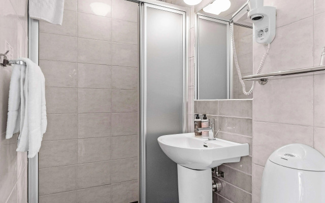 Best Western Plus Edward Hotel