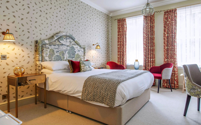 The Maids Head Hotel