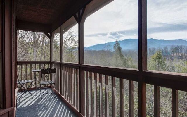 Annie's Smoky View by Jackson Mountain Homes