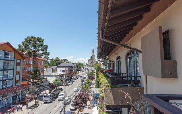 Apto familiar no centro de Canela FES401