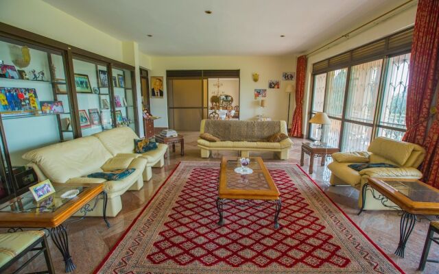 Rukungiri Country Home