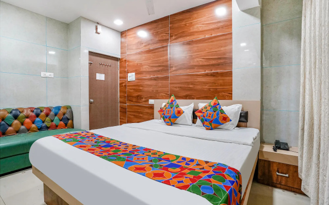 FabHotel White Gold