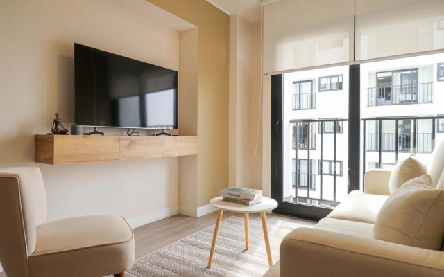 w Exceptional 2BR w Balcony in Barranco