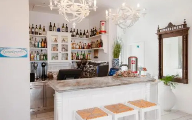 Hotel Anthousa