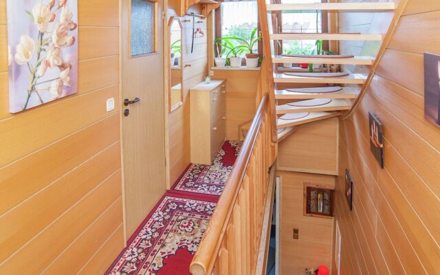 Quaint Apartment in Zella-mehlis With Garden