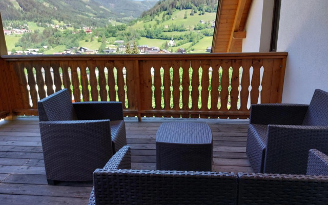 Ski-to-door Apartment PISTENBLICK