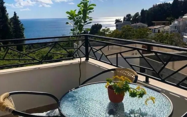 Room-blue Studio With Sea View