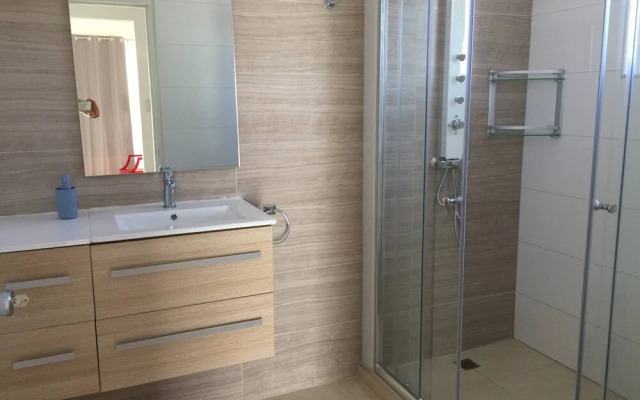 New Fantastic Apartment near Palm Beach