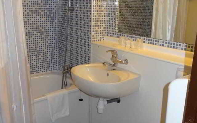 Kyriad Tarbes Odos