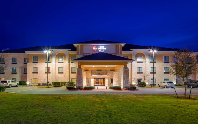 Best Western Plus Christopher Inn & Suites