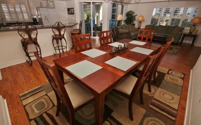 Oceanwalk 14-307 Apartment 3