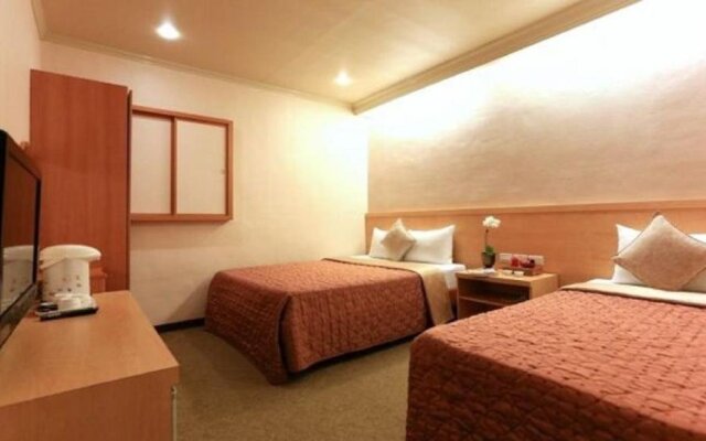 Red Cabin Inn