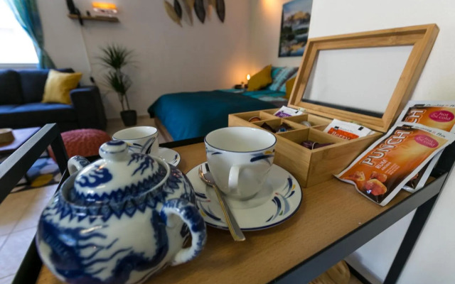 Top modern Studio Parkplatz Coffee WiFi