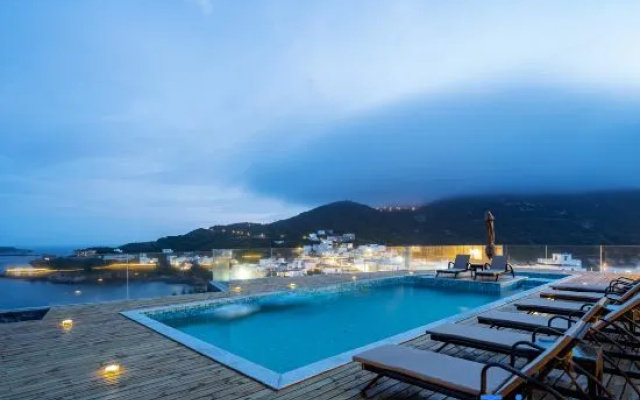 Moon Villa – Pool – Zhoushan