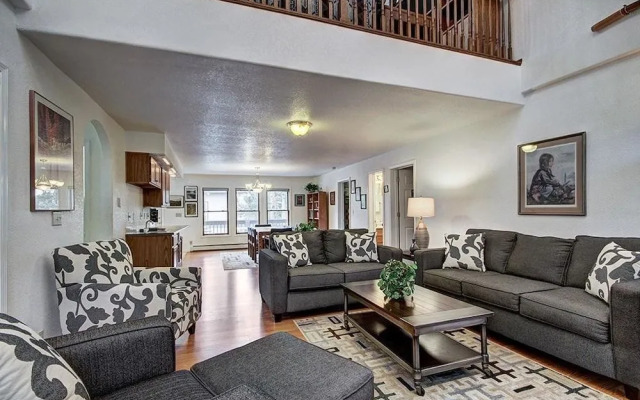 Casa De Alta Peak 9  Private Home with Hot Tub