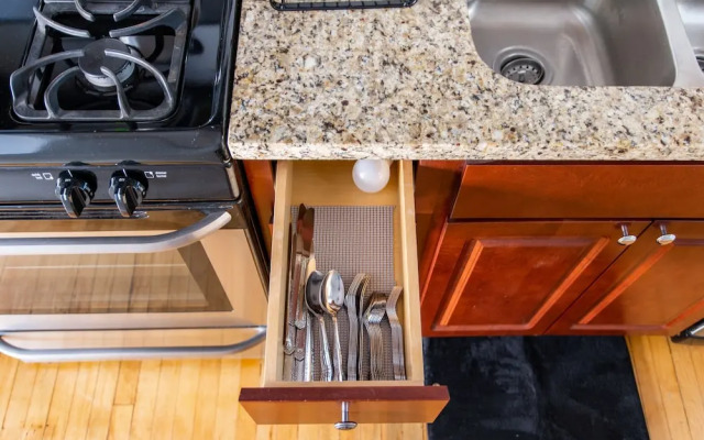 1BR Getaway Apt Modern in Lincoln Square