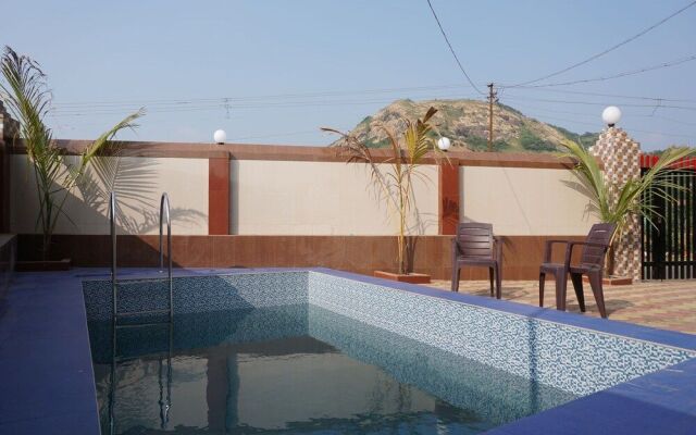 OYO 24793 Eagle Villa