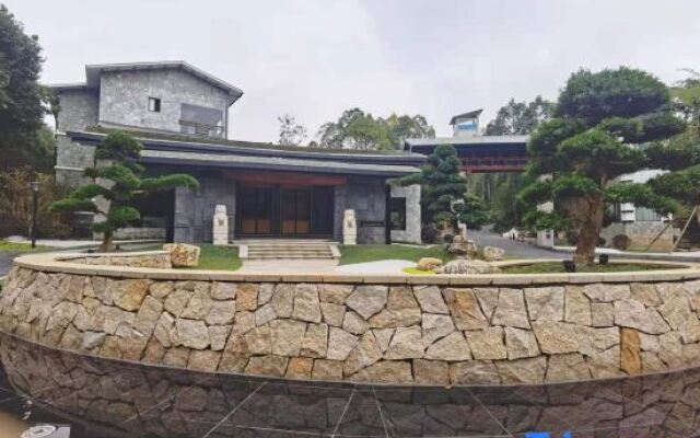 Qi Ming Xing Hot Spring Hotel