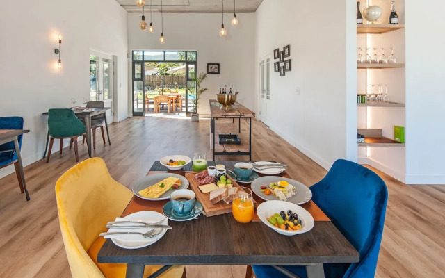 Glow Boutique Suites
