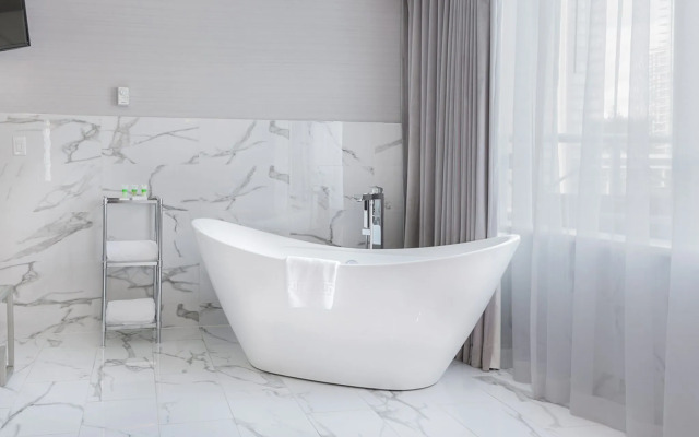 Executive Plaza Hotel Metro Vancouver