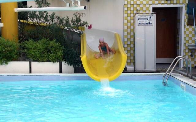 Hotel Alba Holiday