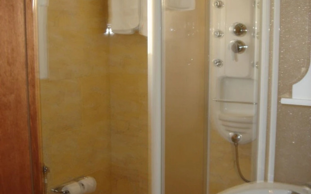 Perdika Suites