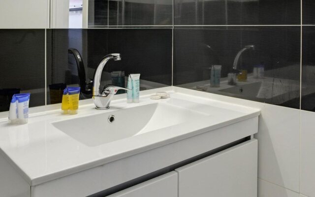 Liber Seashore Suites