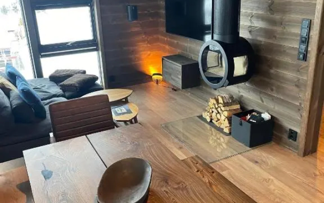 Cabin at the top of Hodlekve. Ski in/ski out.