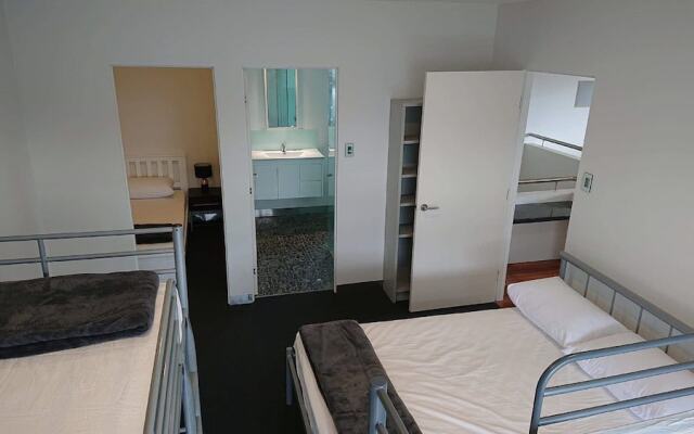 Paradise Escapes - 001