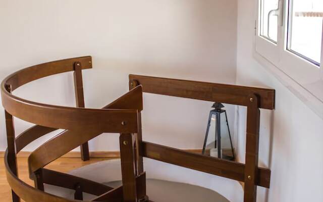 Modern Beach House Near Athens - Four Bedroom House, Sleeps 8