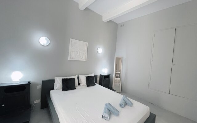 Ursula Charm Apartments
