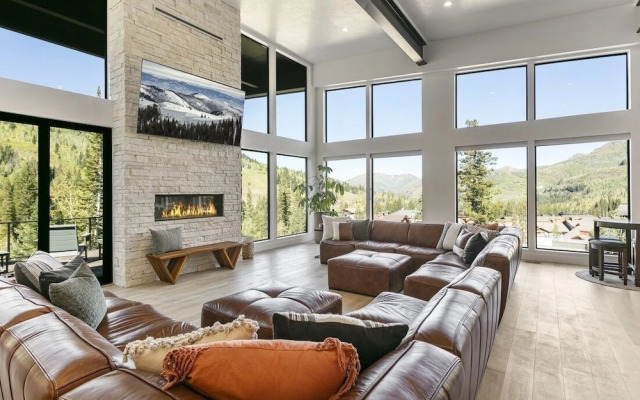 9005 - Mountain Estate #5 6 Bedroom Home