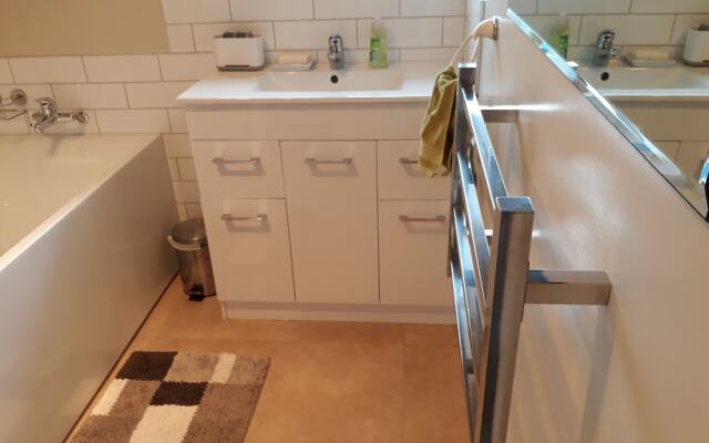 Peaceful And Quiet Witherlea Homestay