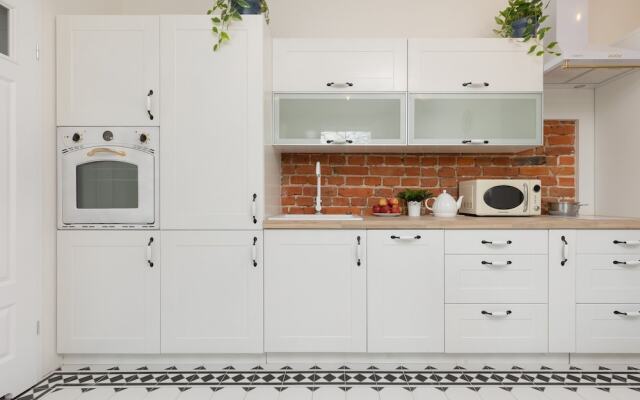 Warsaw Pruszków Apartment by Renters