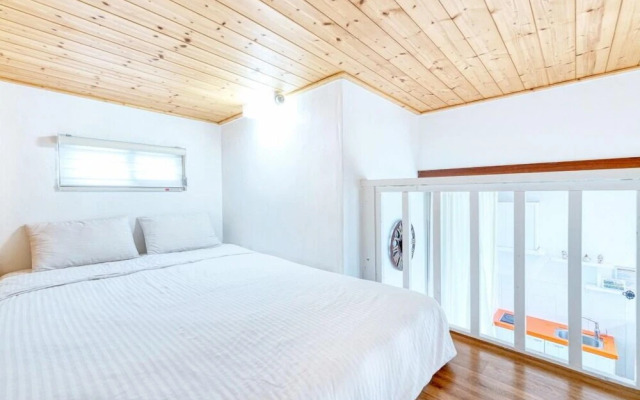 Gold Pine Pension