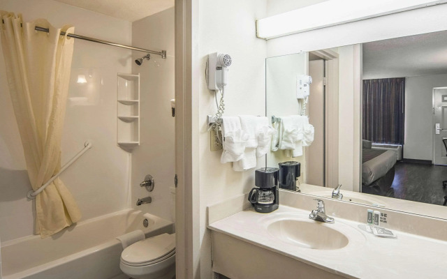 Econo Lodge Fort Payne