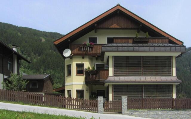 Apartment in Krimml with a balcony or terrace