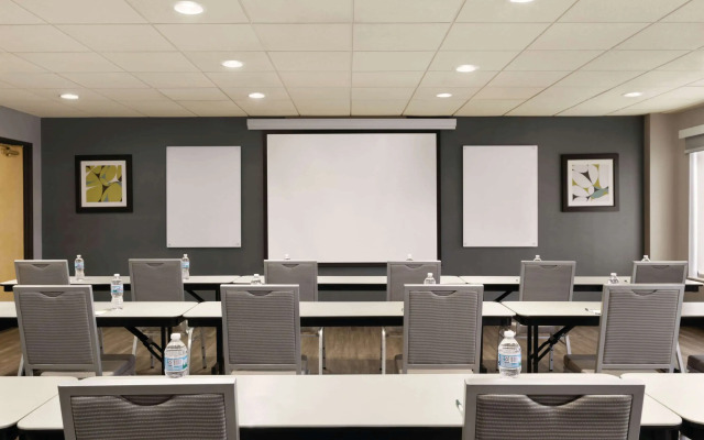 Wingate by Wyndham - Cincinnati - Blue Ash