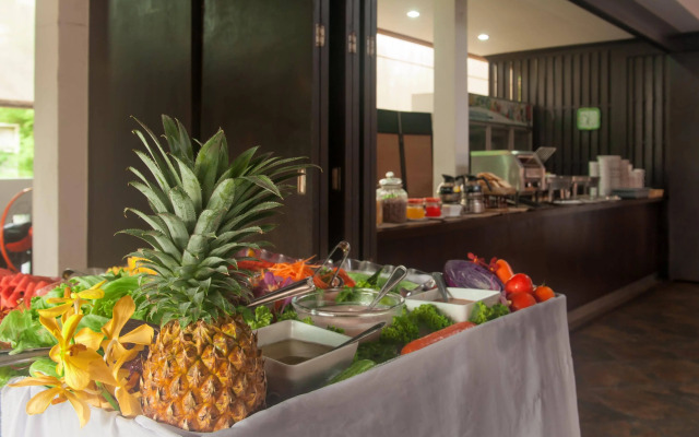 Kata Silver Sand Hotel