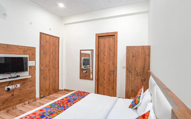 Fabhotel Sirtaj Suites