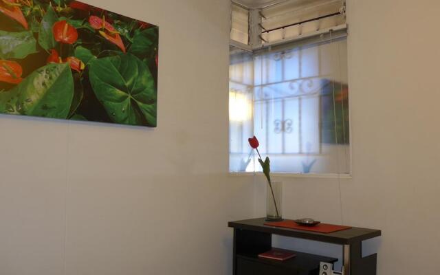 Patrice's Fully Furnished Apartment Medellin