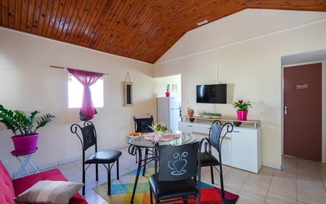 House With One Bedroom In Riviere Salee With Enclosed Garden And Wifi 6 Km From The Beach