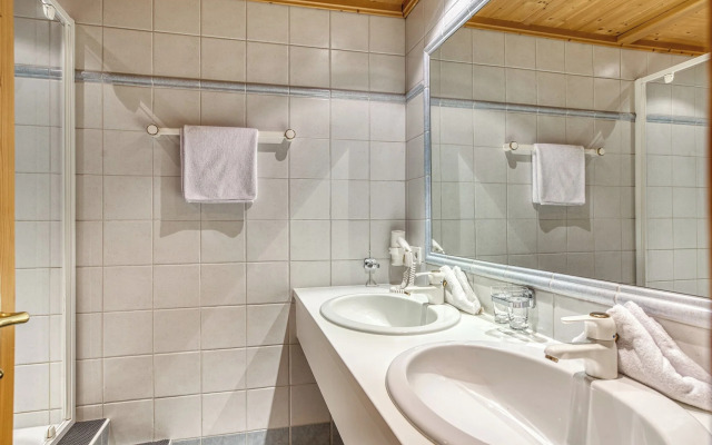 Hotel Alpenstolz